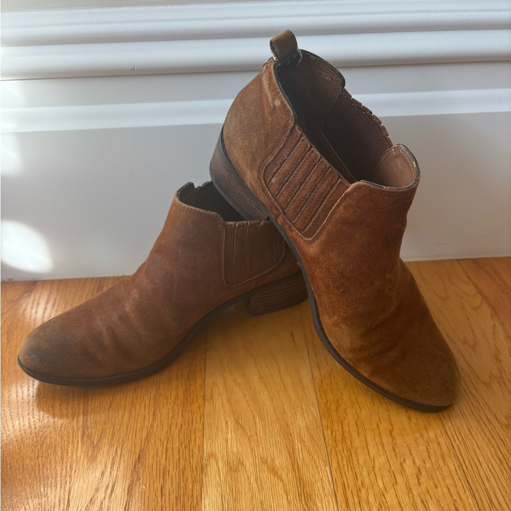 Tommy Hilfiger Suede Booties